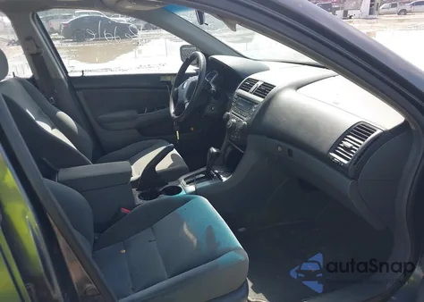 2004 Honda Accord 2.4 Ex from USA, damaged, VIN 1HGCM56684A042184